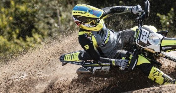 Triumph debuta en el Mundial de EnduroGP. Jamie McCanney y Mikael Persson, sus pilotos.