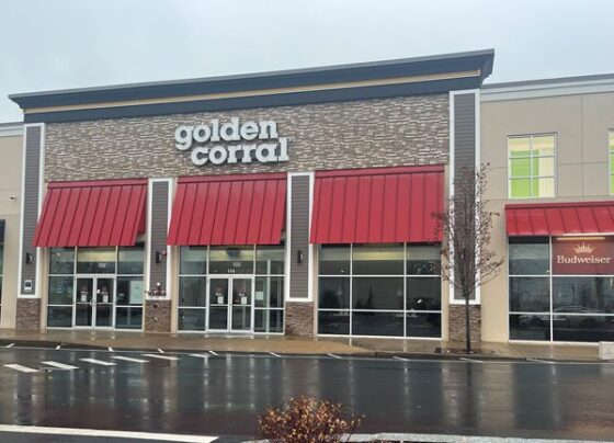 Golden Corral Opens Manchester Location with Grand Celebration